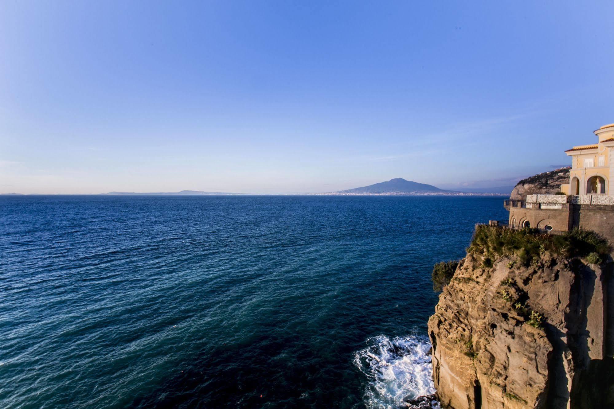 Hotel Crawford Sant'Agnello Exterior foto